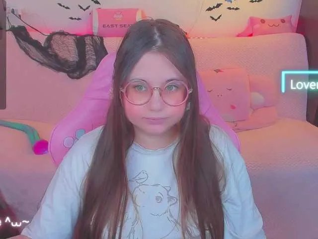 LittleKitsune on BongaCams 