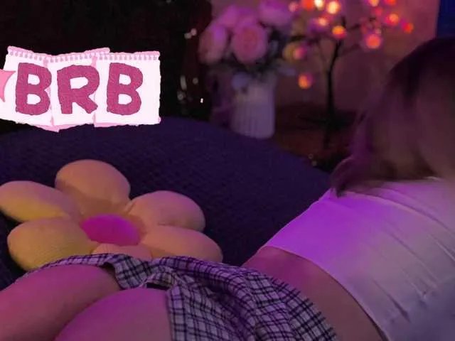 LollyGirlMoon on BongaCams 