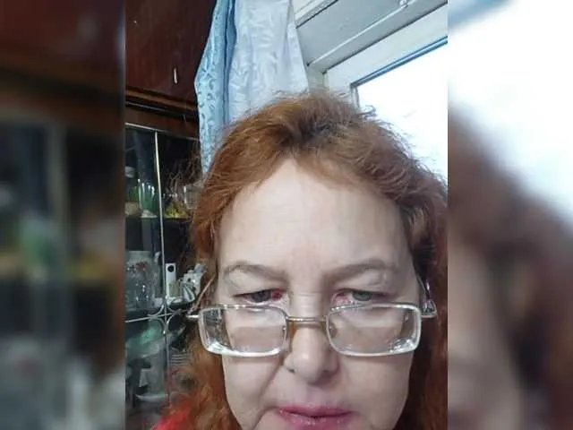 Madam-oss on BongaCams 