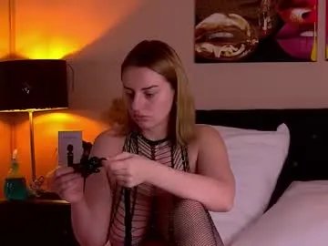 nataliavelour20 on Chaturbate 