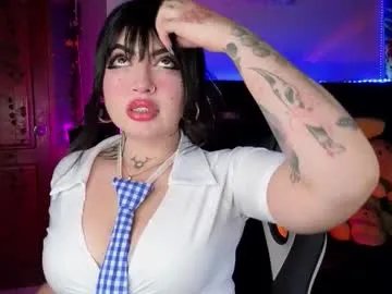 queenlamia on Chaturbate 