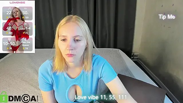 Anna_Chelsea on StripChat 