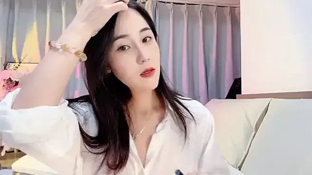 newwell on StripChat 