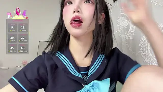 Yiyi-707 on StripChat 